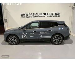 BMW iX xDrive40 240 kW (326 CV) de 2022 con 5.766 Km por 86.900 EUR. en Guipuzcoa