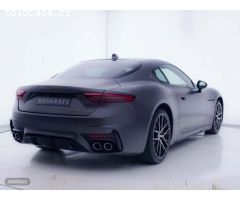 Maserati Gran Turismo GranTurismo V6 550CV AWD Trofeo de 2023 con 60 Km por 274.900 EUR. en Zaragoza