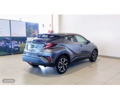 Toyota C-HR 1.8 125H Advance de 2020 con 112.216 Km por 21.990 EUR. en Asturias