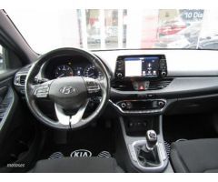 Hyundai i30 CW 1.6 CRDI 110cv GO! 5P de 2018 con 58.560 Km por 14.990 EUR. en Huelva