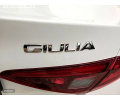 Alfa Romeo Giulia 2.0 Gasolina 147kW (200CV)   RWD Sprint de 2022 con 10 Km por 52.050 EUR. en Caste