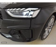 Audi A4 AVANT BLACK LINE 35 TDI 120KW S TRONIC de 2022 con 25.078 Km por 42.990 EUR. en Pontevedra