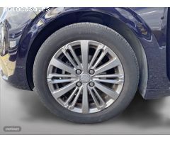 Peugeot 208 5P Signature 1.2L PureTech 60KW (82CV) de 2019 con 85.606 Km por 11.900 EUR. en Sevilla