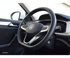 Volkswagen T-Roc Life 2.0 TDI 85 kW (115 CV)  6 vel. de 2022 con 10.150 Km por 30.000 EUR. en Badajo