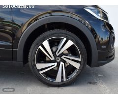Volkswagen T-Cross Sport 1.0 TSI 81 kW (110 CV )  6 vel. de 2023 con 217 Km por 25.890 EUR. en Badaj
