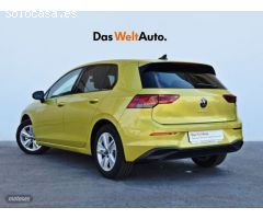 Volkswagen Golf 1.5 TSI Life 96kW de 2021 con 28.000 Km por 22.000 EUR. en Badajoz