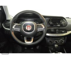 Fiat Tipo 1.6   88kW (120CV) Multijet II Business de 2017 con 76.347 Km por 12.900 EUR. en Segovia