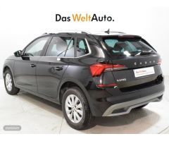 Skoda Kamiq 1.0 TSI Ambition 70kW de 2022 con 10.877 Km por 19.600 EUR. en Leon