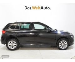 Skoda Kamiq 1.0 TSI Ambition 70kW de 2022 con 10.877 Km por 19.600 EUR. en Leon