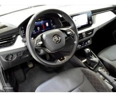 Skoda Kamiq 1.0 TSI Ambition 70kW de 2022 con 10.877 Km por 19.600 EUR. en Leon