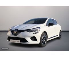 Renault Clio E-TECH HIBRIDO TECHNO 140CV 5P de 2022 con 8.690 Km por 23.400 EUR. en Almeria