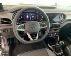 Volkswagen T-Cross Sport 1.0 TSI 81kW (110CV) de 2023 con 200 Km por 26.900 EUR. en Guipuzcoa