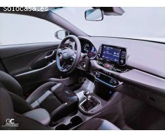 Hyundai i30 Fastback 1.0 TGDI N Line 30 Aniversario 88 kW (120 CV) de 2023 con 10 Km por 23.990 EUR.