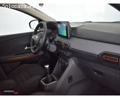 Dacia Sandero Sandero Stepway TCe Comfort 67kW de 2022 con 11.000 Km por 17.900 EUR. en Navarra