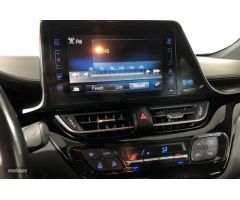 Toyota C-HR C-HR 1.2T 6MT OPALO de 2019 con 60.561 Km por 20.510 EUR. en Islas Baleares