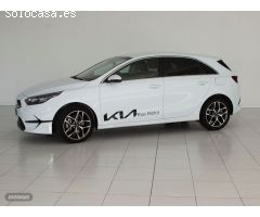 Kia Ceed 1.6 MHEV 100KW TECH 136 5P de 2022 con 10.150 Km por 26.490 EUR. en Pontevedra
