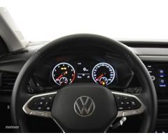 Volkswagen T-Cross T CROSS ADVANCE 1.0 TSI 70KW (95CV) de 2022 con 17.000 Km por 23.990 EUR. en Pont