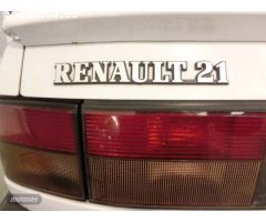 Renault R21 GTX MANAGER de 1992 con 51.000 Km por 2.000 EUR. en Valencia