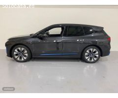 BMW iX xDrive40 240 kW (326 CV) de 2022 con 3.642 Km por 93.500 EUR. en Almeria