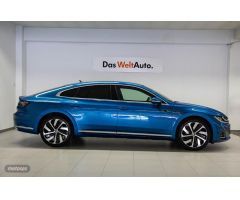 Volkswagen Arteon R LINE 2.0 TDI 110 KW (150 CV)  AUTOMATICO DSG 7 VEL. de 2022 con 32.000 Km por 43