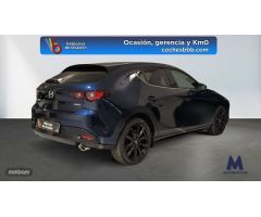Mazda Mazda3 2.0 E-SKYACTIV-G HOMURA AUTO 5P de 2022 con 25.112 Km por 25.600 EUR. en Girona