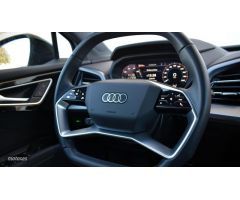 Audi Q4 e-tron e-tron 50 quattro Black Line 82KWh de 2022 con 22.000 Km por 59.000 EUR. en Badajoz