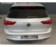 Volkswagen Golf 1.0 TSI Life 110CV de 2021 con 20.103 Km por 27.999 EUR. en A Coruna