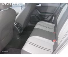 Seat Leon FAM. 2.0 TDI 110KW S/S STYLE DSG SP 5P de 2021 con 64.326 Km por 25.000 EUR. en Badajoz