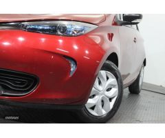 Renault Zoe Life 40 R90 68kW de 2020 con 14.000 Km por 20.750 EUR. en Madrid