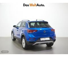 Volkswagen T-Roc 1.0 TSI Life 81kW de 2022 con 17.500 Km por 27.800 EUR. en Cadiz
