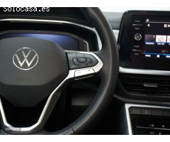 Volkswagen T-Roc 1.0 TSI Life 81kW de 2022 con 17.500 Km por 27.800 EUR. en Cadiz