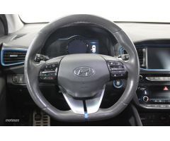 Hyundai Ioniq HEV  HEV 1.6 GDI Tecno de 2018 con 86.000 Km por 18.950 EUR. en Madrid