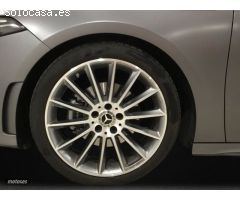 Mercedes Clase A d Compacto[0-802+0-052] de 2022 con 14.886 Km por 39.900 EUR. en Badajoz