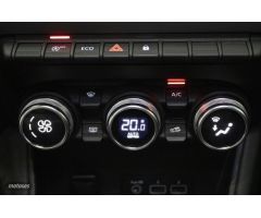 Renault Captur 1.5 Blue dCi 115cv Zen de 2020 con 33.000 Km por 21.290 EUR. en Madrid