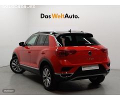 Volkswagen T-Roc 2.0TDI Advance Style DSG7 de 2022 con 18.828 Km por 29.490 EUR. en Valladolid