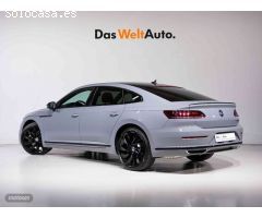 Volkswagen Arteon 2.0 TSI 200KW DSG 4WD R-LINE PERFORMANCE 5P de 2021 con 18.465 Km por 42.650 EUR.