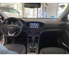 Hyundai Ioniq 1.6 GDI Klass de 2019 con 170.000 Km por 15.900 EUR. en Toledo