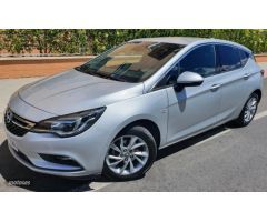 Opel Astra 1.4T SS Dynamic Aut. 150 de 2018 con 40.000 Km por 10.000 EUR. en Barcelona