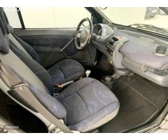 Smart Smart Smart City-Coupe Passion 61CV de 2003 con 132.000 Km por 4.800 EUR. en Guipuzcoa
