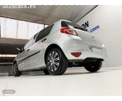 Renault Clio 1.5DCI Business eco2 de 2012 con 100.000 Km por 8.500 EUR. en Guipuzcoa