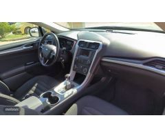 Ford Mondeo Berlina Trend 2.0 TDCi de 2015 con 213.765 Km por 8.800 EUR. en Sevilla
