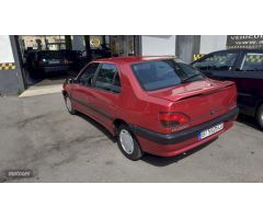 Peugeot 306 1.4I 4P STYLE de 1997 con 122.000 Km por 2.750 EUR. en Alava