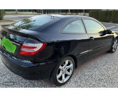 Mercedes Clase C C 180 sport line de 2005 con 147.000 Km por 6 EUR. en Zaragoza