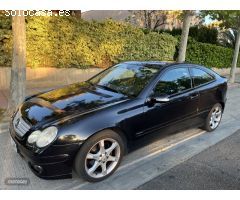 Mercedes Clase C C 180 sport line de 2005 con 147.000 Km por 6 EUR. en Zaragoza