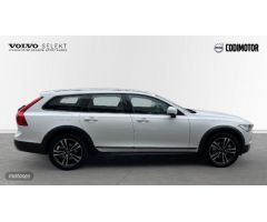 Volvo V 90 V90 Cross Country Pro D5 AWD Automatico de 2018 con 120.600 Km por 35.990 EUR. en Huelva
