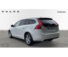 Volvo V 60 V60 D2 Kinetic Manual de 2016 con 155.300 Km por 15.750 EUR. en Huelva