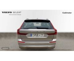 Volvo XC 60 XC60 Core, B4 (diesel), Diesel de 2022 con 5.500 Km por 46.990 EUR. en Huelva