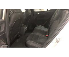 Volvo XC40 XC40 Recharge Plus, Electrico Puro, Electrico de 2022 con 8 Km por 47.500 EUR. en Ponteve