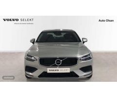 Volvo S60 Momentum Pro, B4 mild hybrid (gasolina) de 2022 con 20 Km por 44.500 EUR. en Burgos