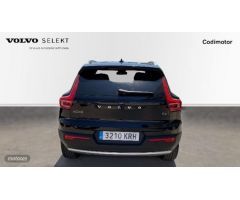Volvo XC40 XC40 T3 Momentum Manual de 2018 con 60.444 Km por 31.990 EUR. en Huelva